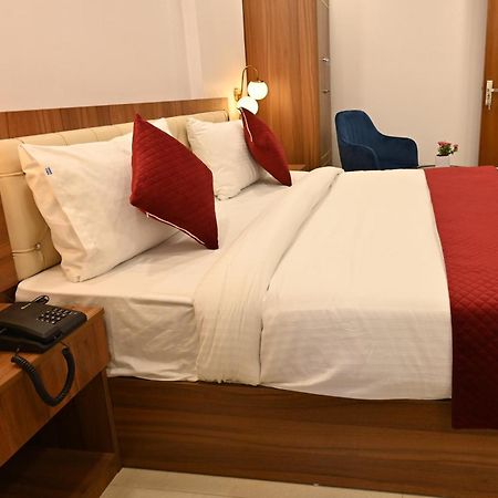Hotel Down Town Paschim Vihar Dillí Exteriér fotografie