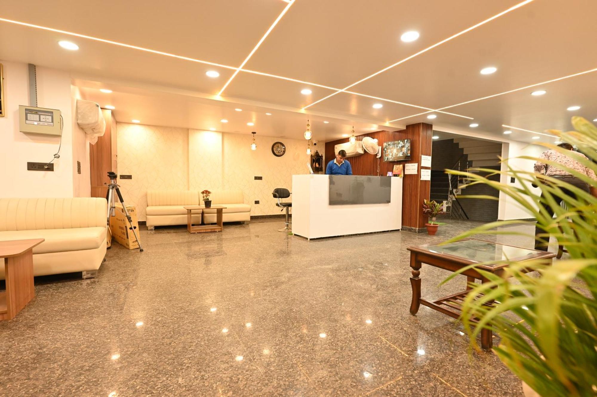 Hotel Down Town Paschim Vihar Dillí Exteriér fotografie