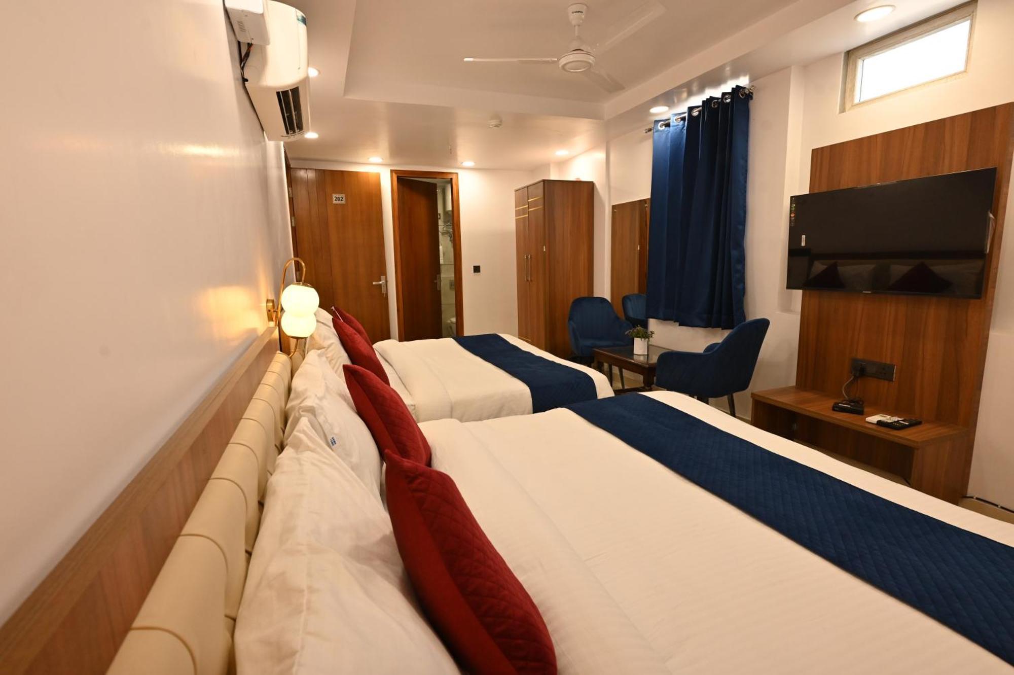 Hotel Down Town Paschim Vihar Dillí Exteriér fotografie