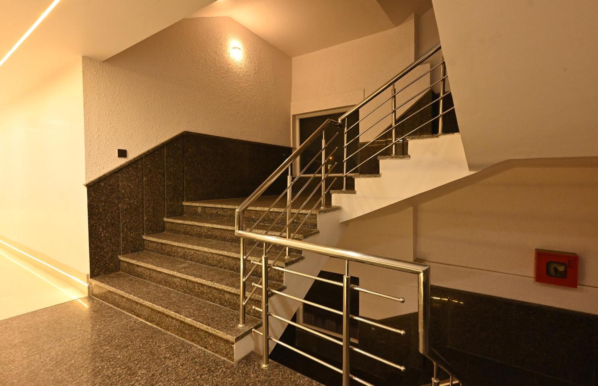 Hotel Down Town Paschim Vihar Dillí Exteriér fotografie